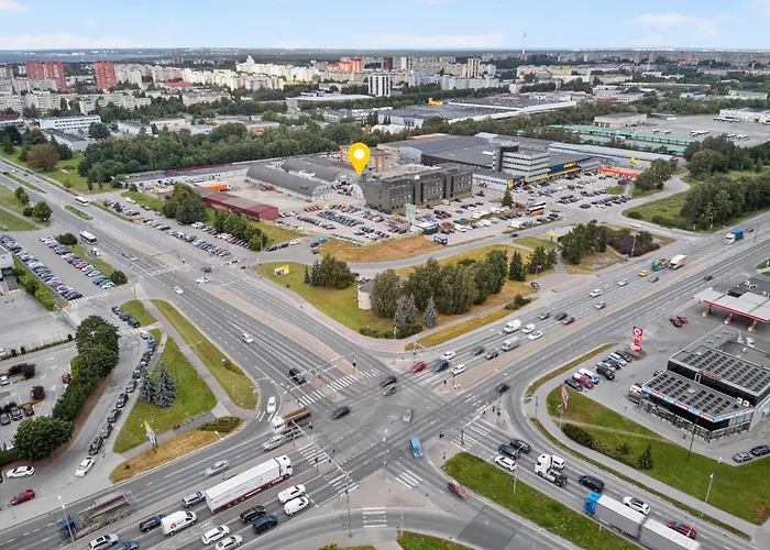 Angaar - Airport Vandrerhjem